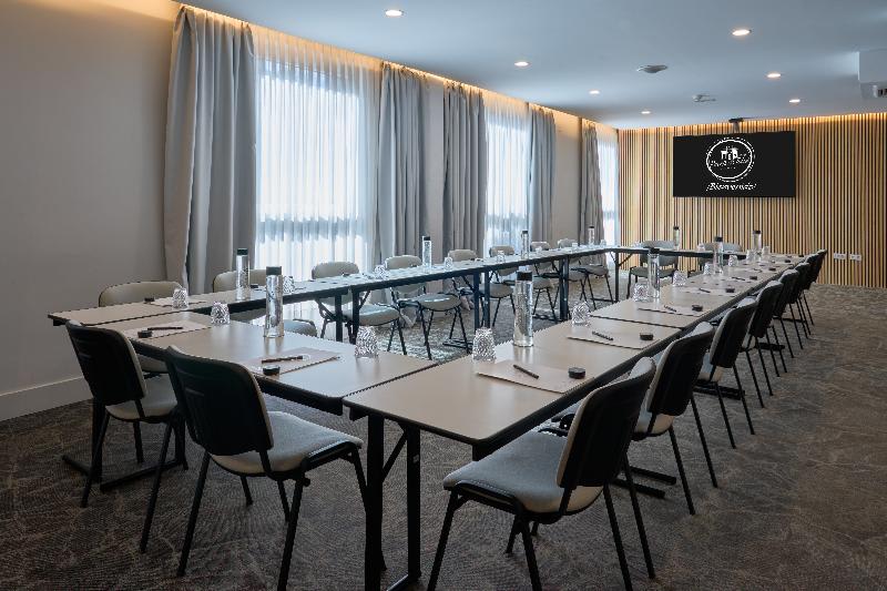 Konferenssit