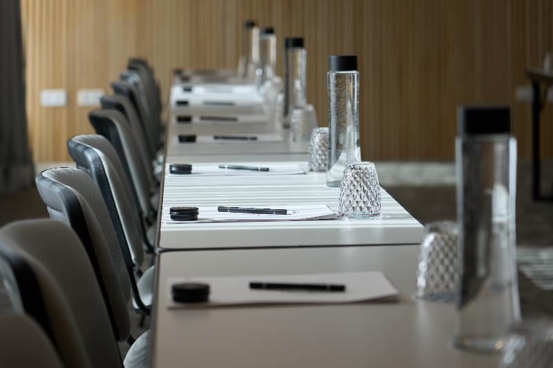 Konferenssit