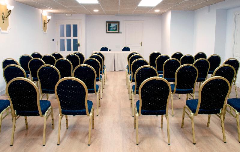 Konferenssit