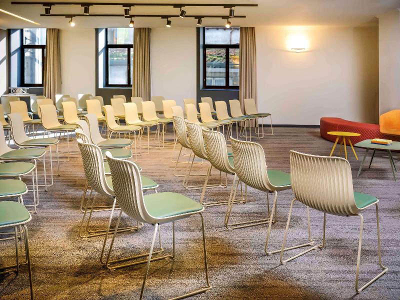 Konferenssit
