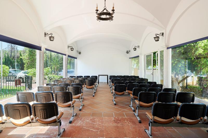 Konferenssit