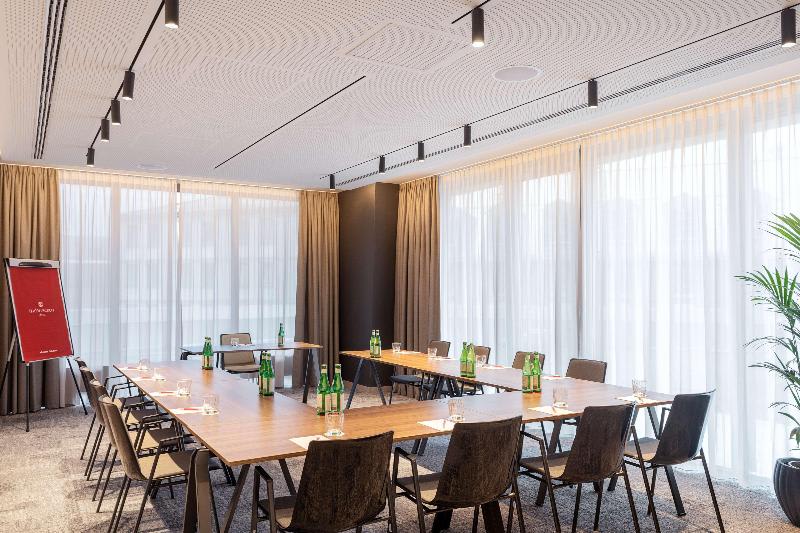 Konferenssit