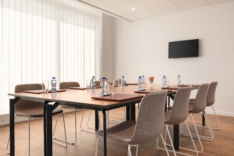 Konferenssit