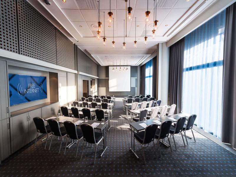 Konferenssit