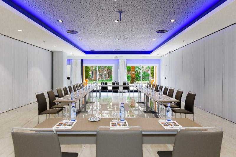 Konferenssit