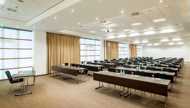 Konferenssit