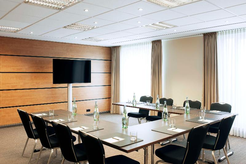 Konferenssit
