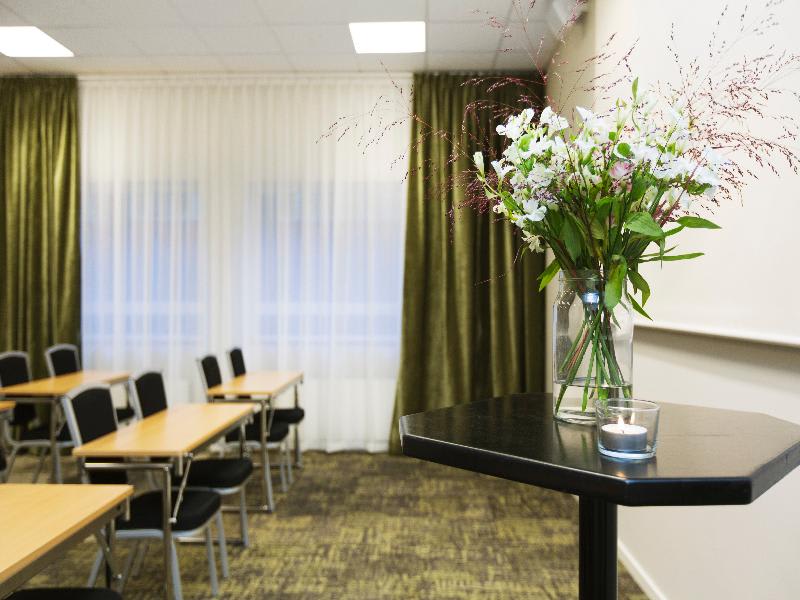 Konferenssit