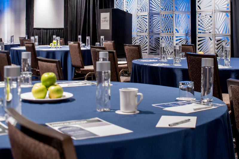 Konferenssit