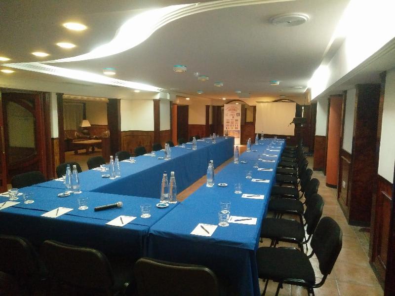 Konferenssit