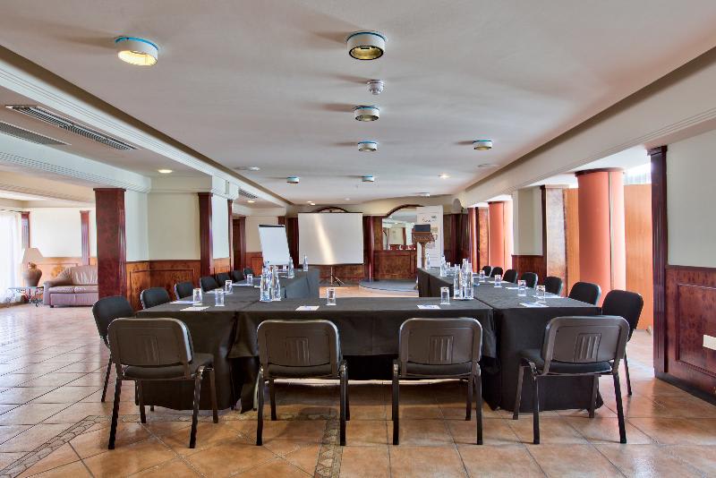 Konferenssit