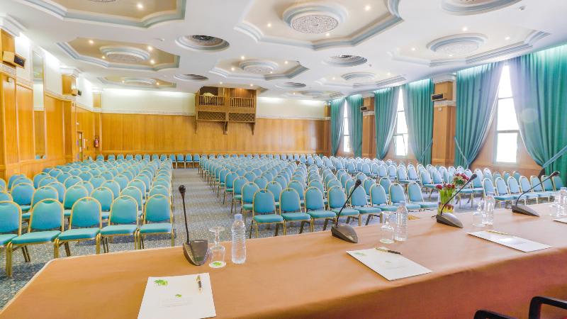 Konferenssit