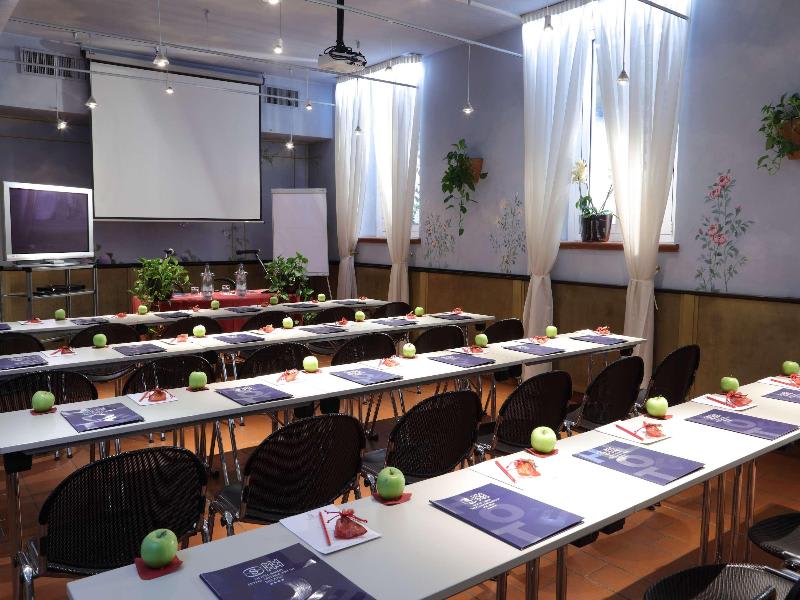 Konferenssit