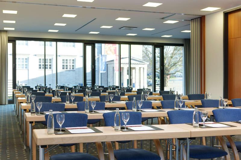 Konferenssit