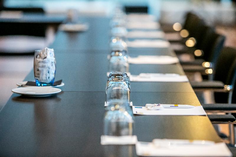 Konferenssit