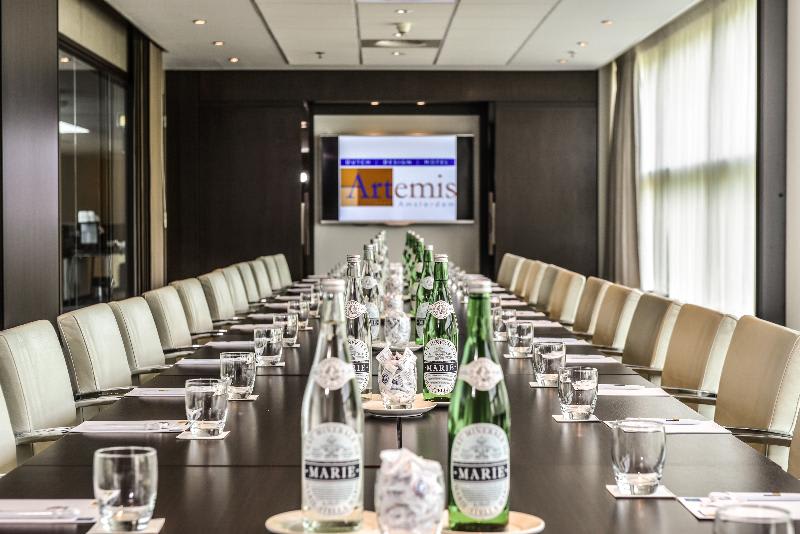 Konferenssit