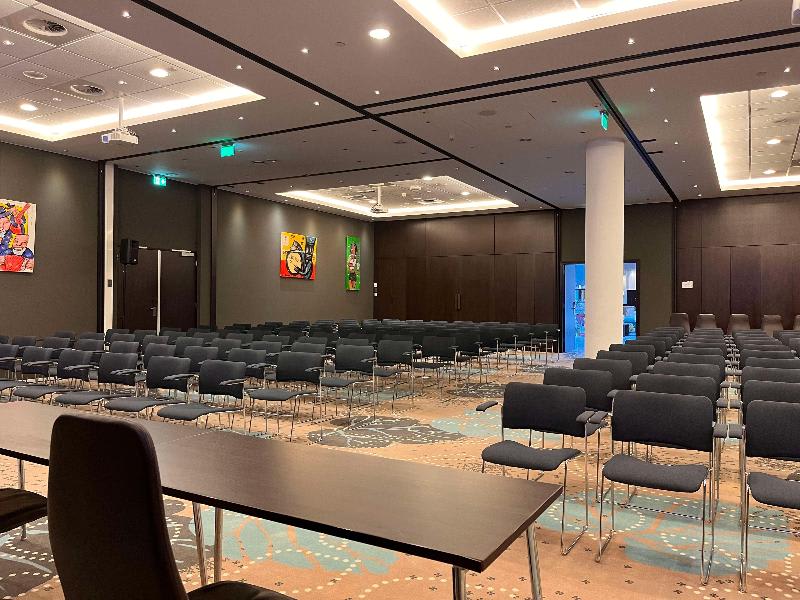 Konferenssit