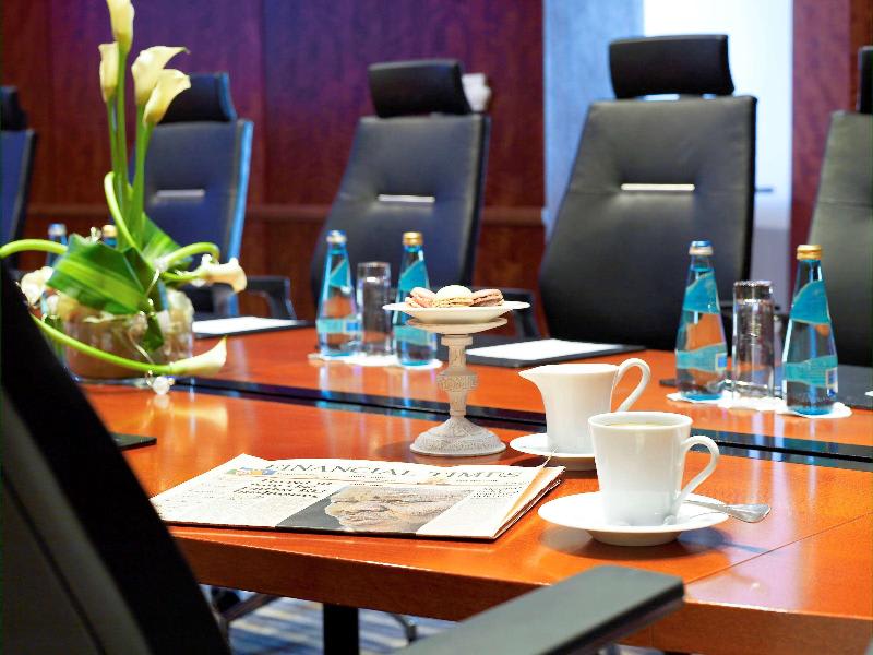 Konferenssit