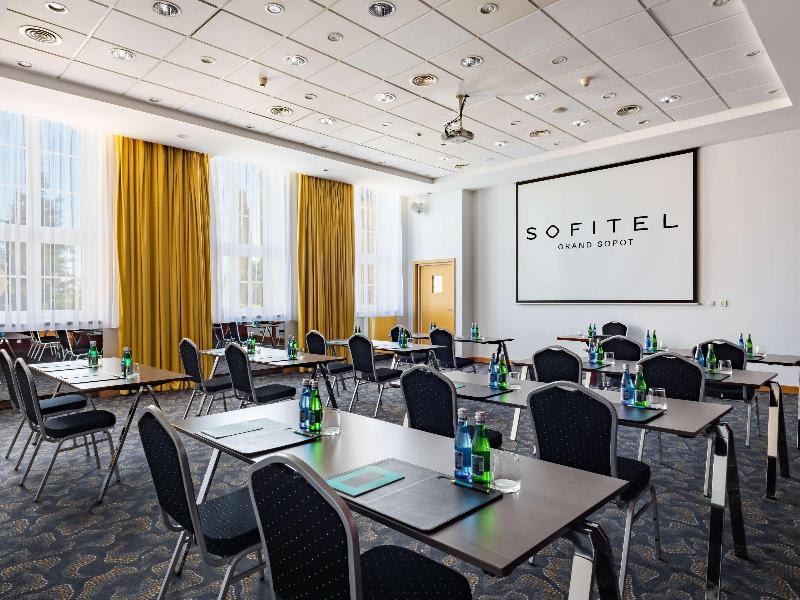Konferenssit