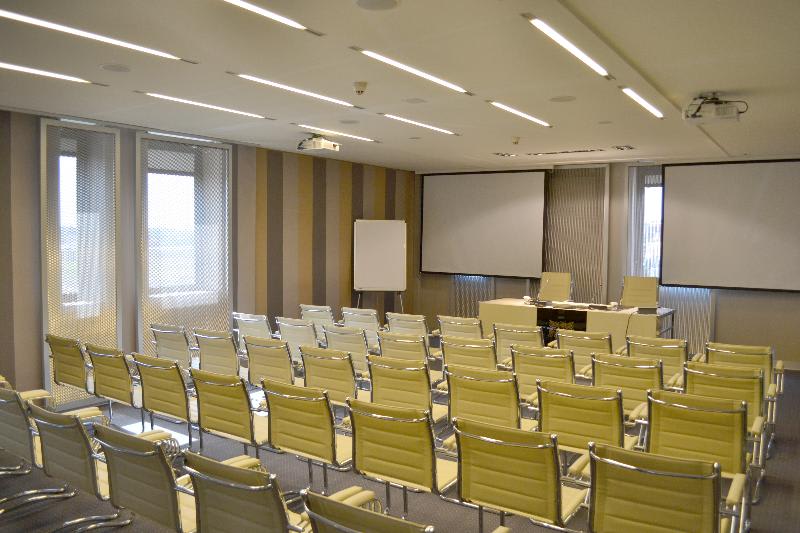 Konferenssit