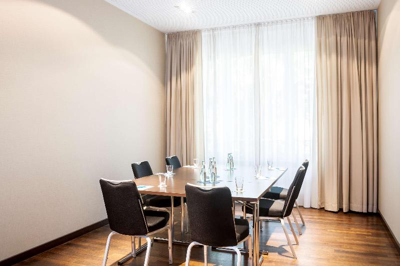 Konferenssit