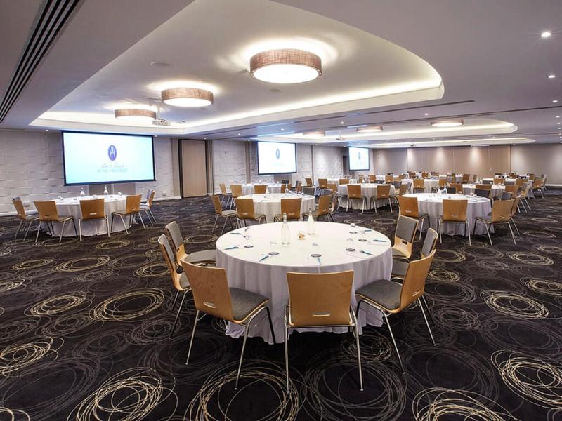 Konferenssit