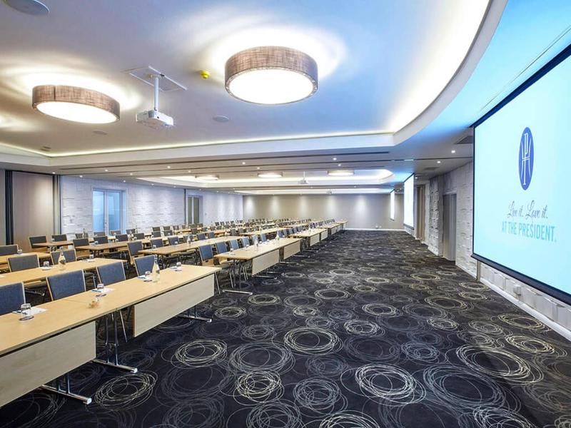 Konferenssit
