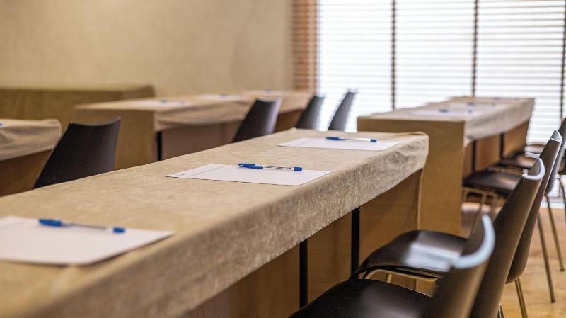 Konferenssit