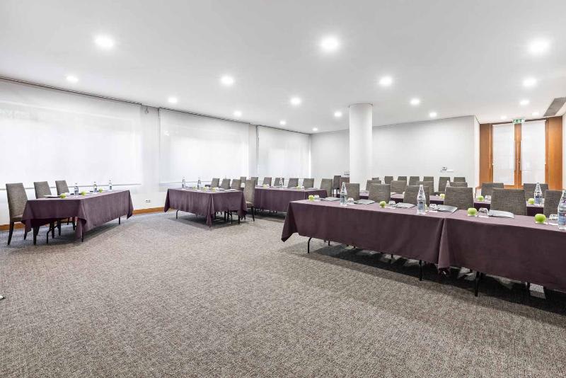 Konferenssit