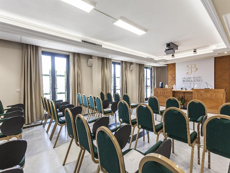 Konferenssit