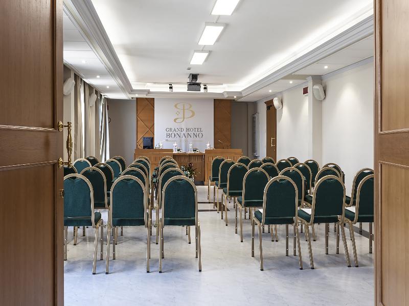 Konferenssit
