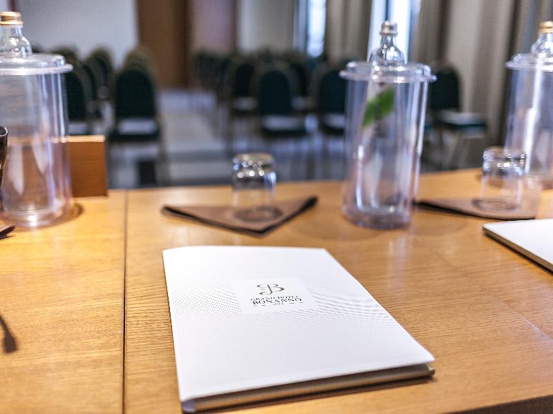 Konferenssit