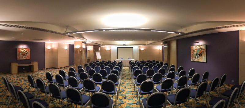 Konferenssit