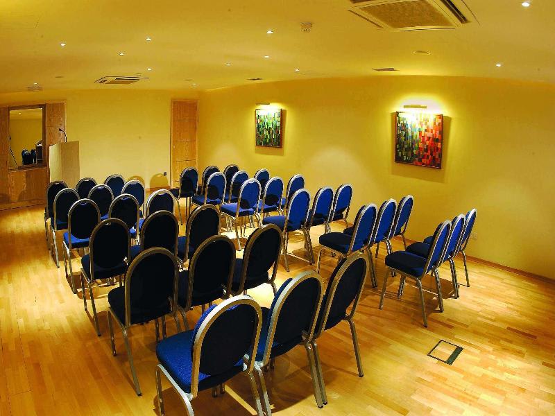 Konferenssit