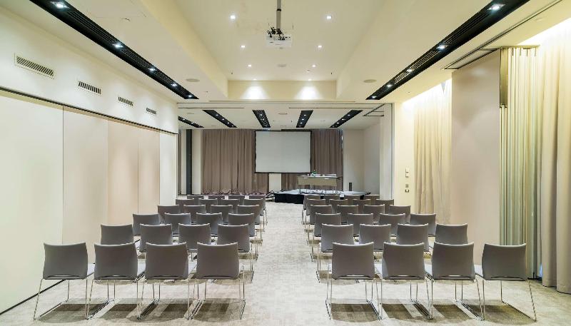 Konferenssit