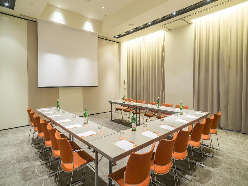 Konferenssit