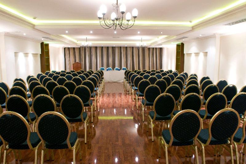 Konferenssit