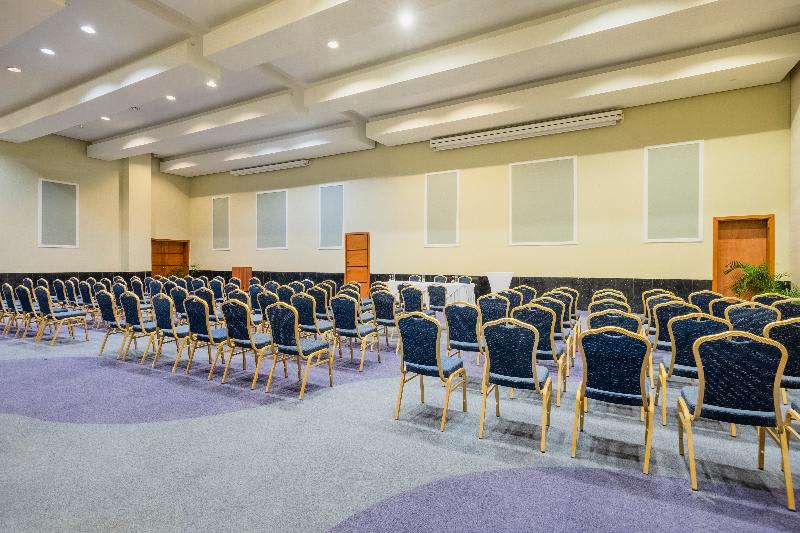 Konferenssit