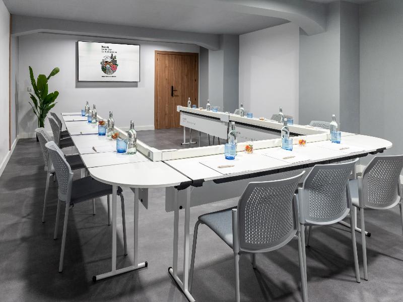 Konferenssit