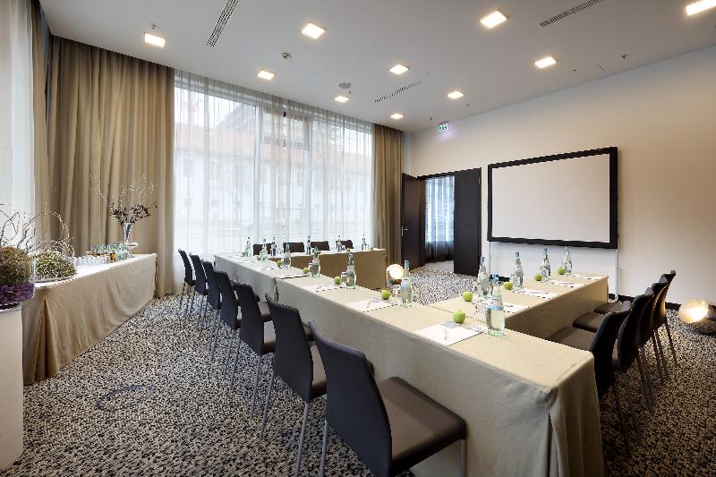 Konferenssit