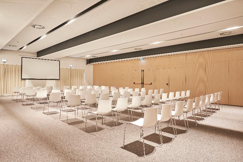 Konferenssit