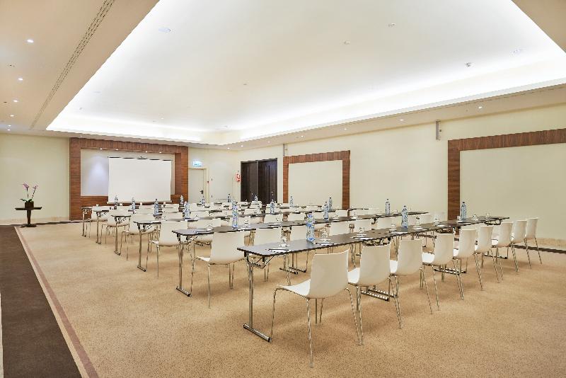 Konferenssit