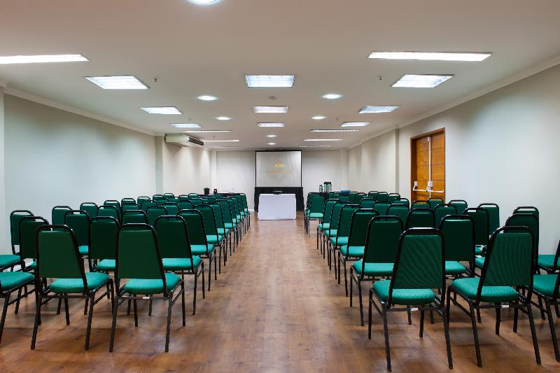 Konferenssit