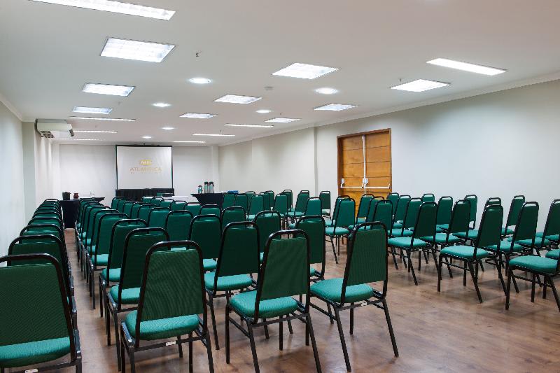 Konferenssit