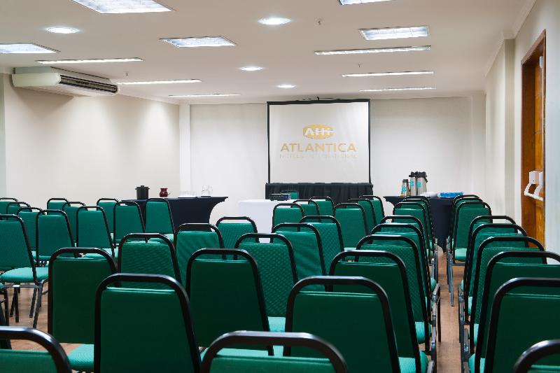 Konferenssit