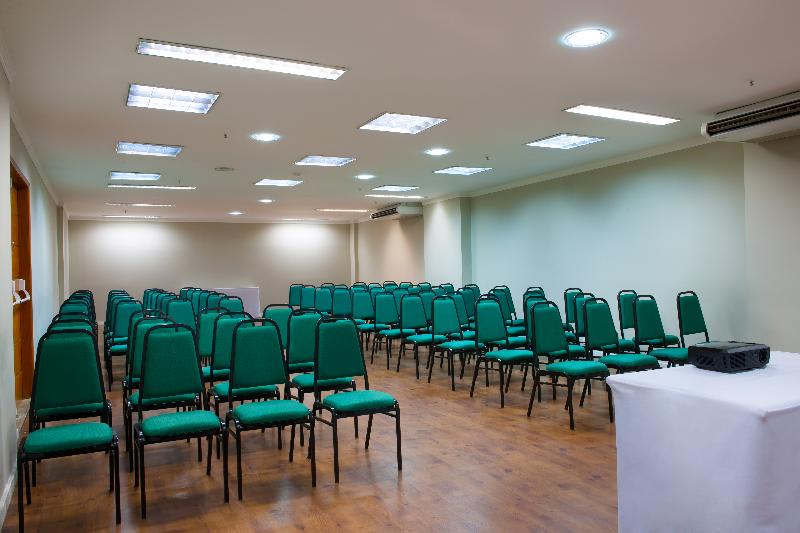 Konferenssit
