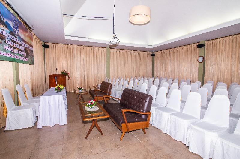 Konferenssit