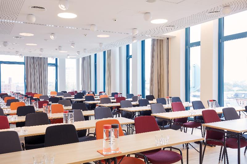 Konferenssit