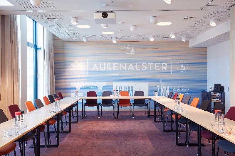 Konferenssit