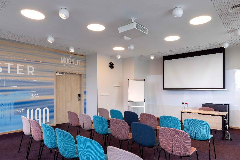 Konferenssit